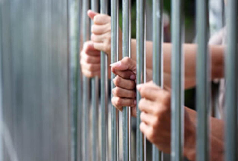 Madre falsifica documento para salvar a hijo violador