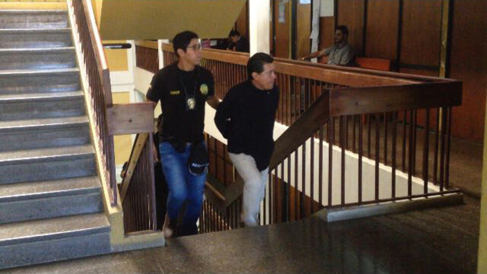 Al penal un peruano por robo y buscan a cómplices