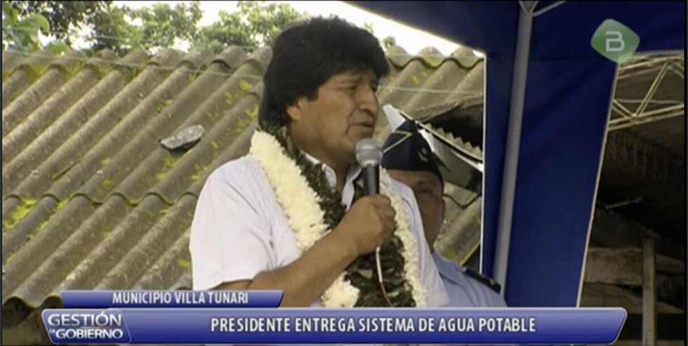 Morales entrega sistema de agua potable para 200 familias de la localidad de Isinuta