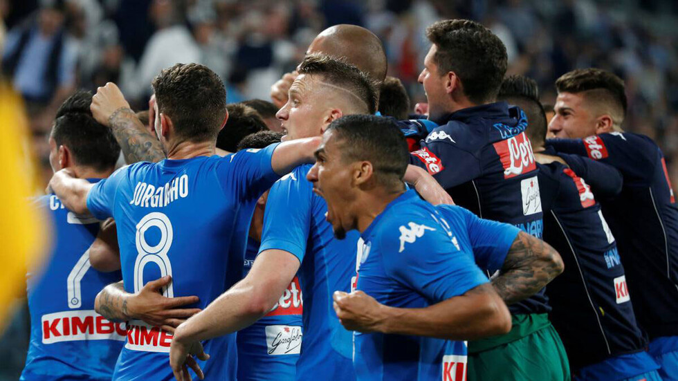 Nápoles supera a Juventus en Turín y habrá final de infarto
