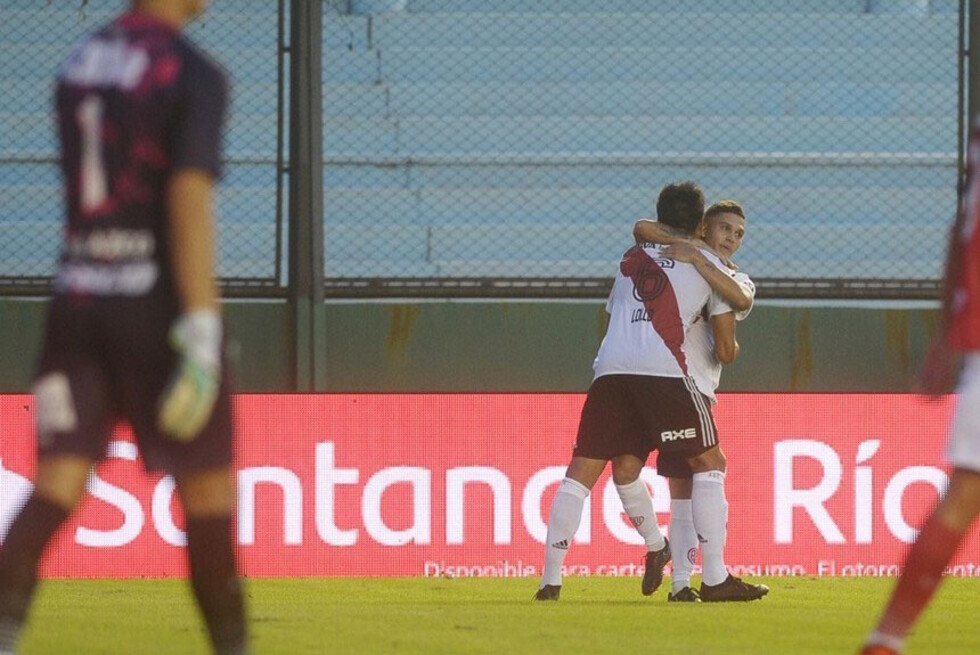Boca ganó y acaricia el título, River sumó su sexto triunfo consecutivo
