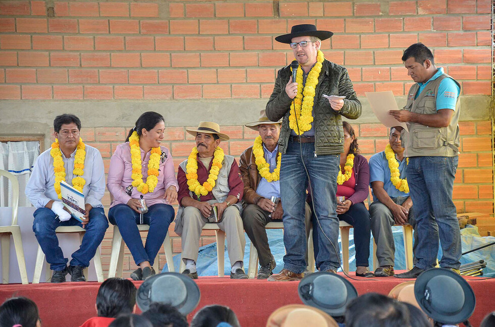 Oliva reactiva proyecto asfaltado Cruce Panamericano – La Choza – San Isidro