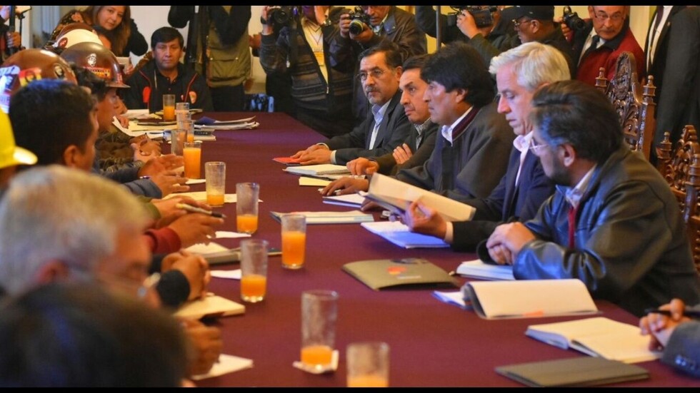 COB y Gobierno instalan diálogo sobre incremento salarial