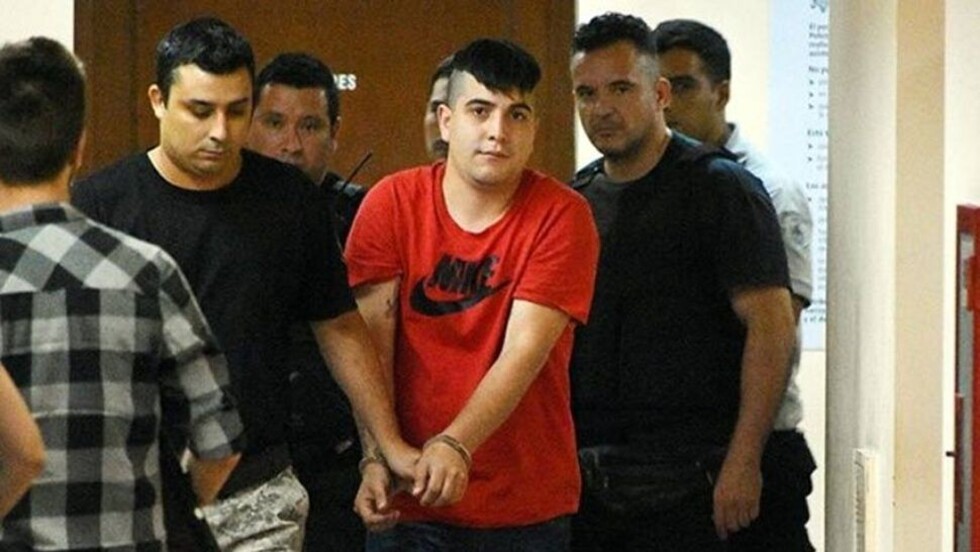 Descubrió al novio con otro y se cortó  las venas