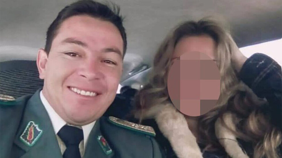 Militar acusado de golpear a su pareja se entrega a Fiscalía para aprehensión