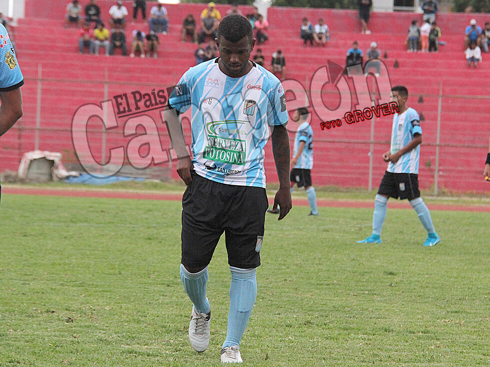 De Souza confía que Ciclón ganará el campeonato