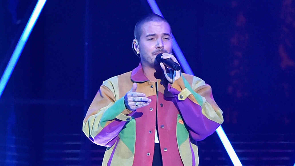 J Balvin lanzó  hit del Mundial  de Telemundo
