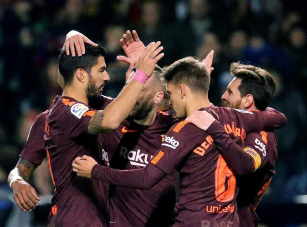 Barcelona sella su octavo doblete y desciende el Deportivo a segunda