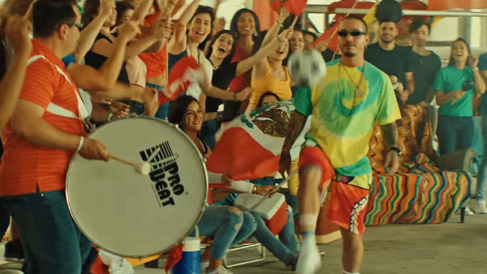 J Balvin lanzó video musical de “Positivo”