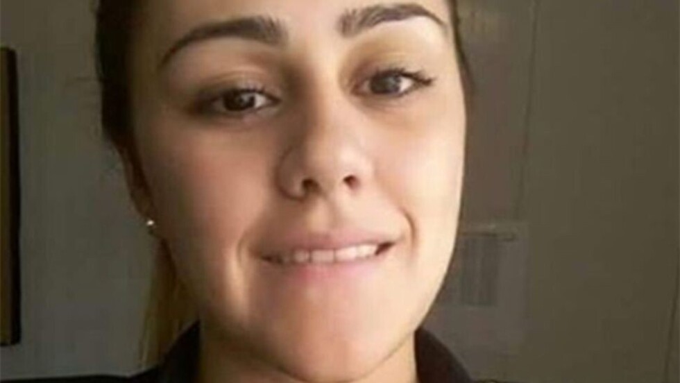 Mujer policía se suicidó de un tiro en la cabeza