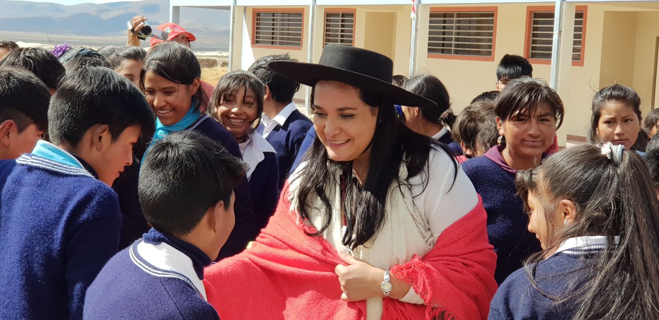 Campaña “Un cuaderno por una sonrisa” benefició a más de 2.700 niños