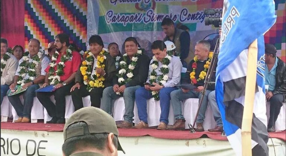 Presidente entrega dos sistemas de agua potable en municipio de Caraparí