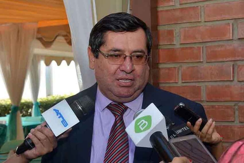 Gobierno pide mejorar el servicio eléctrico