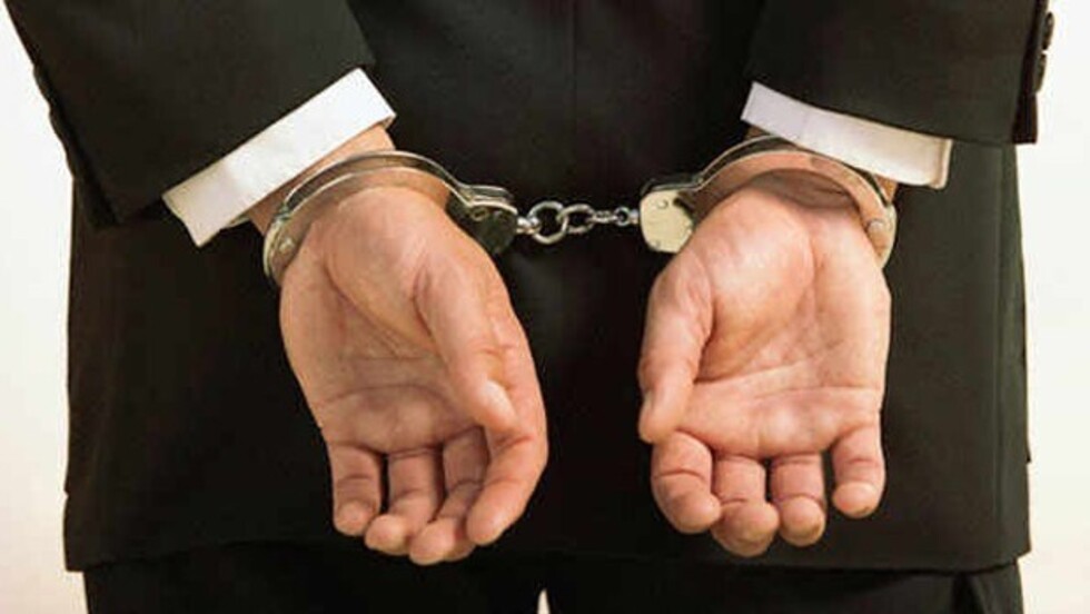 Mandan a la cárcel a un juez por estafa con un soborno