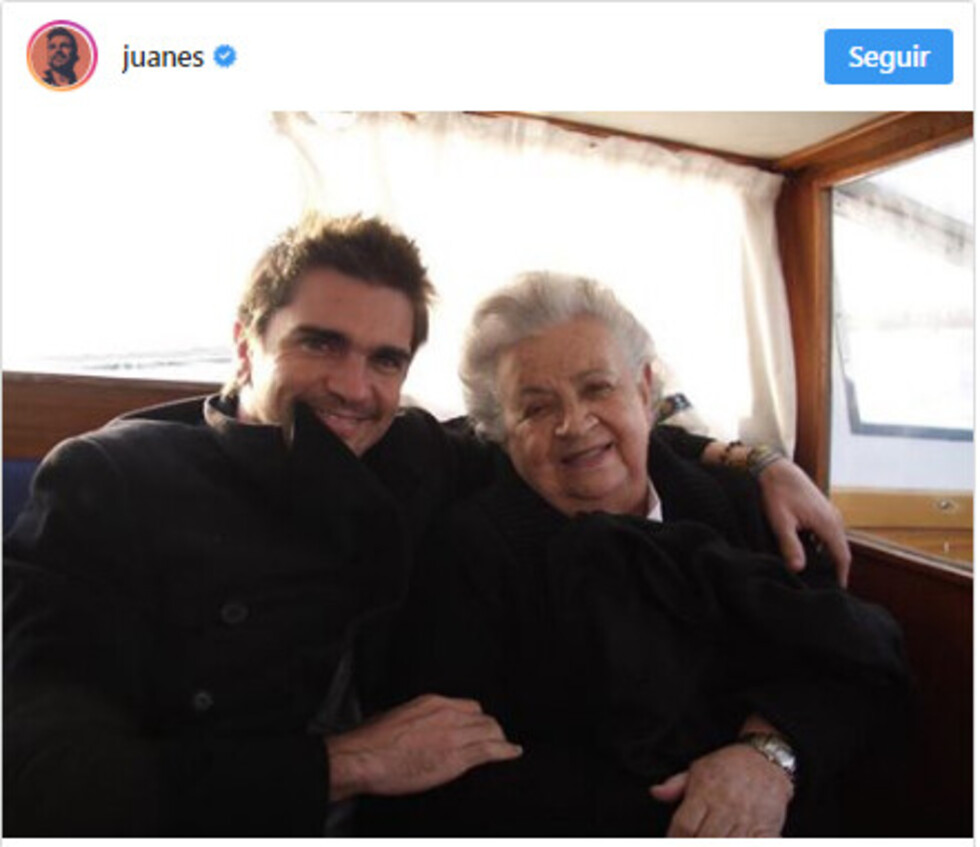 Juanes publica emotiva foto con su madre