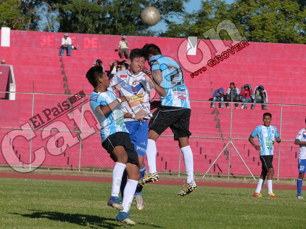 Espíndola continúa estirando su productividad goleadora