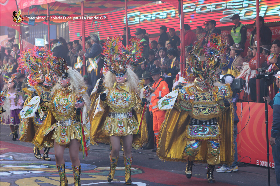 Más de 70 fraternidades y 30.000 bailarines participan en la entrada del Gran Poder
