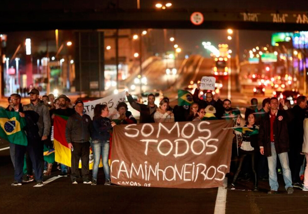 Persiste la protesta de camioneros en Brasil