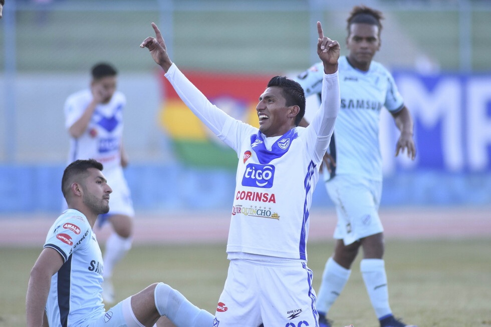 San José aplastó a Bolívar y acaricia la Sudamericana