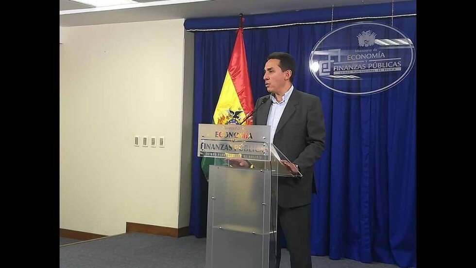 Aprueban decreto para que choferes puedan jubilarse