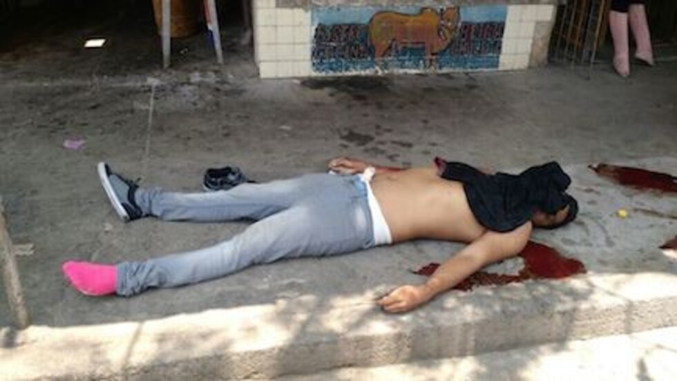 Lo acribillaron a disparos  para robarle la motocicleta