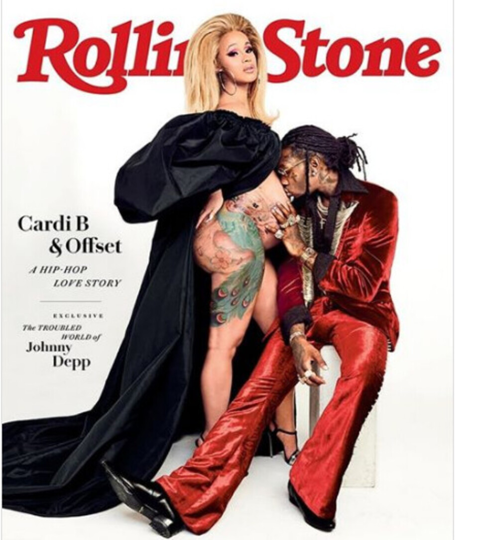 Cardi B mostró  su baby bump  sin ropa interior