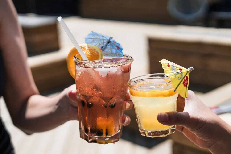 Descubren que el alcohol ayuda a prevenir ataques cardíacos