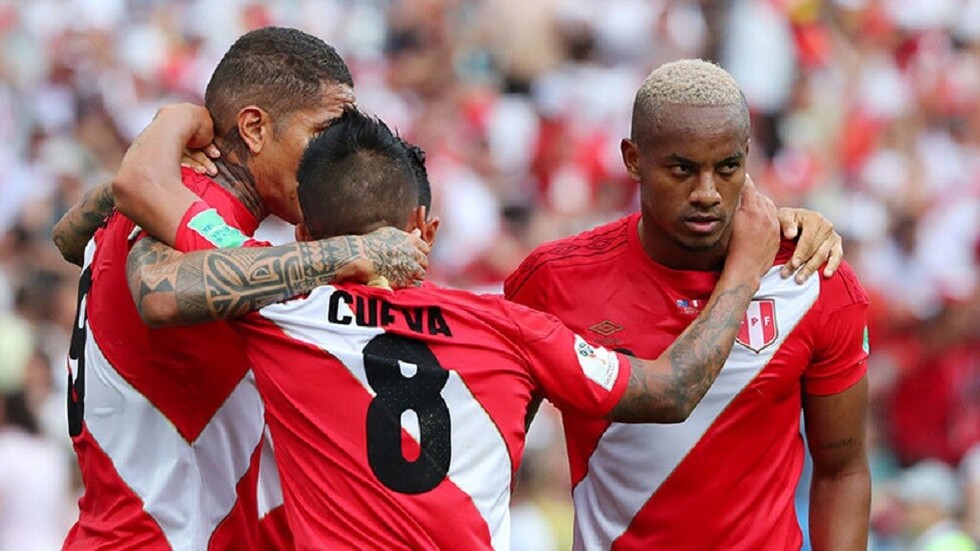 Perú vence 2-0 a Australia y se despide del Mundial