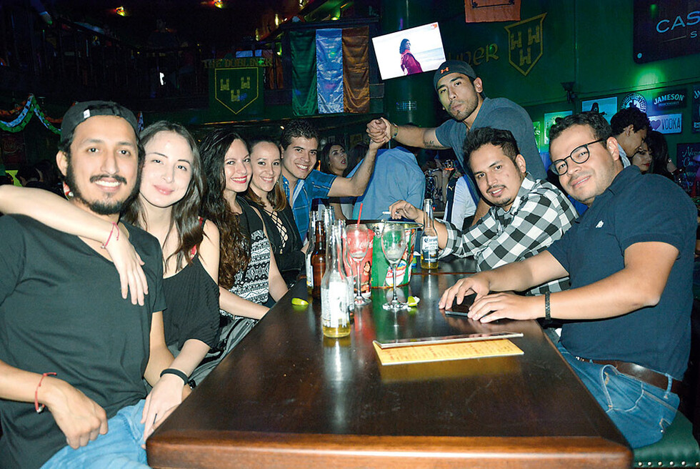 Noche de amistad en el Dubliner