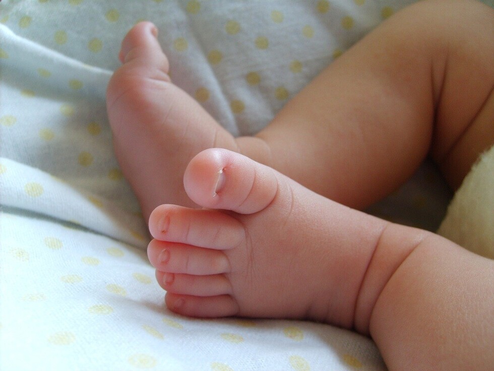 Madre que murió junto a su bebé en extrema pobreza tenía desnutrición y otras dolencias