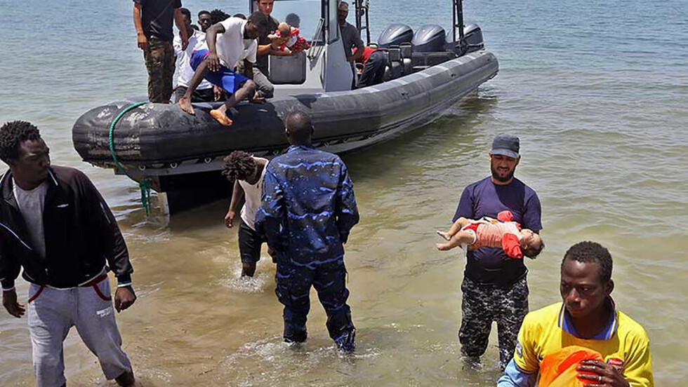 Esto ocurría en el Mediterráneo mientras la UE discutía qué hacer con los refugiados (18+)