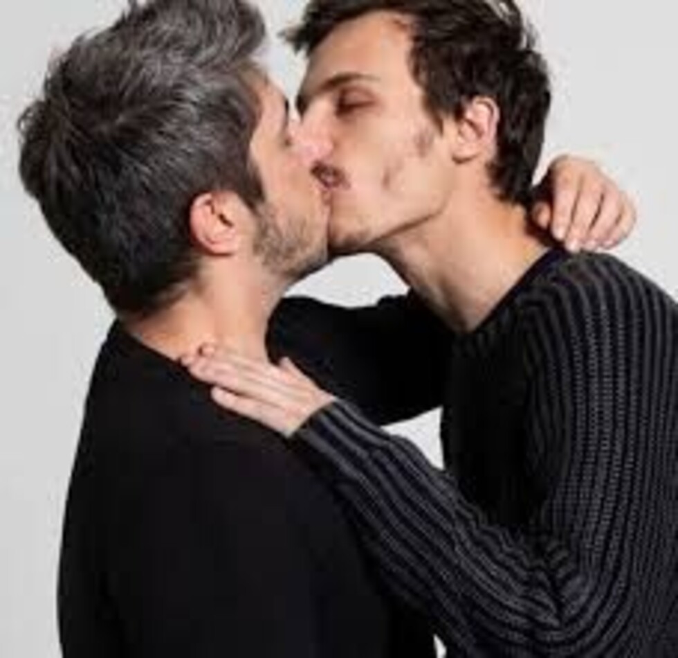 Jey Mammon presentó  a su novio
