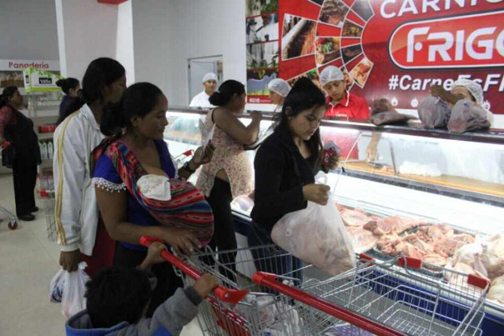Disminuyen denuncias sobre entrega de subsidios pero filas continúan