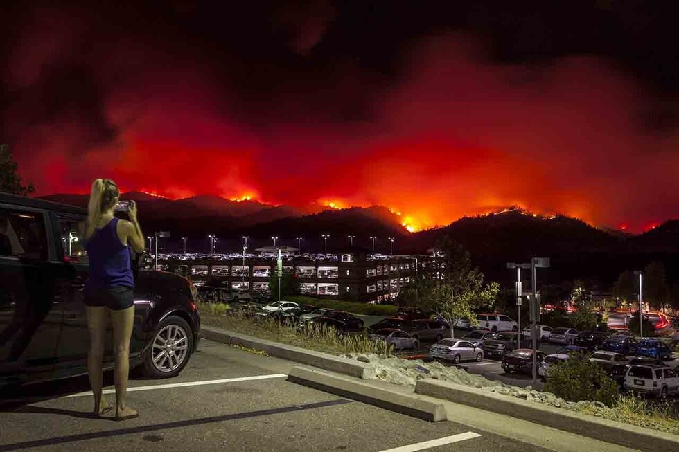 Incendio afecta 18.000 ha en California