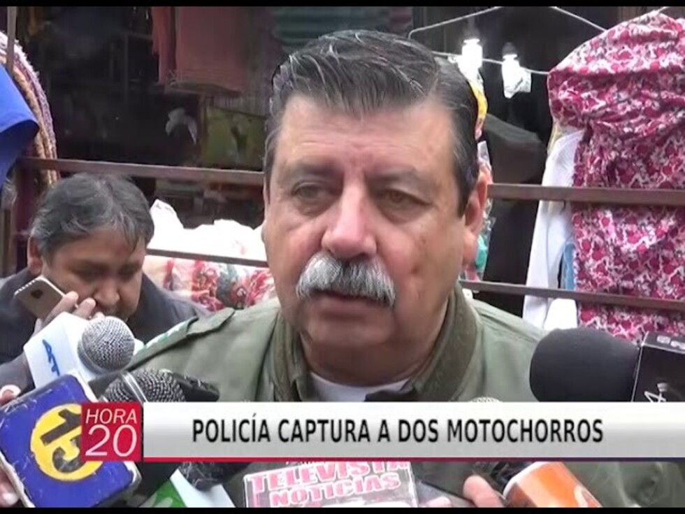 Policía captura a dos hombres que le robaron un celular a menor de edad