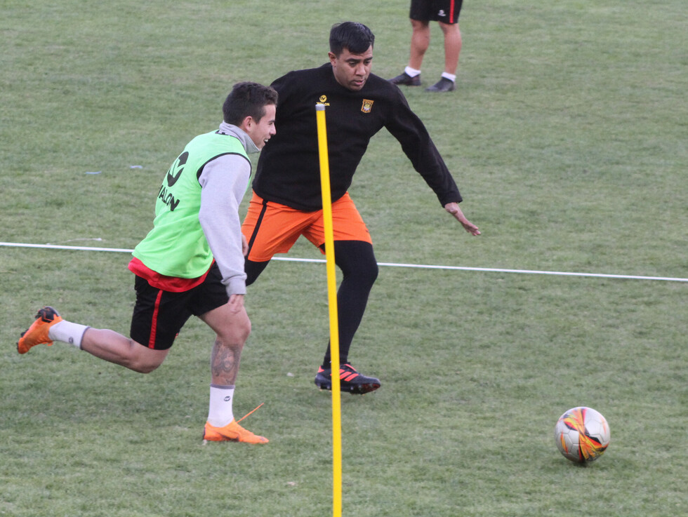 The Strongest iguala con Universitario de Deportes