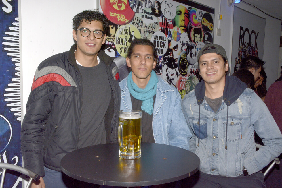 Rock en vivo en la  chura Tarija