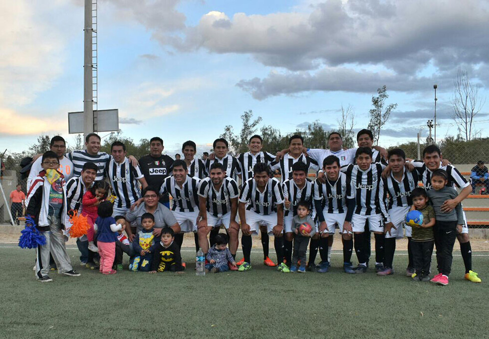 Jornada deportiva en el Estadio Los Chapacos