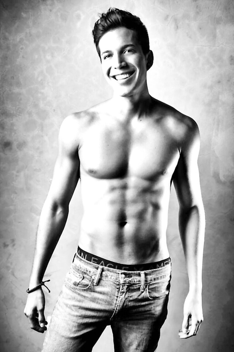 Luis Gamarra cantante  boliviano