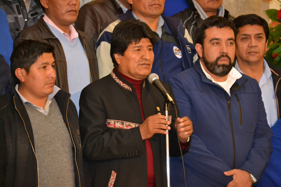 Gobierno, alcaldías y Pacto de Unidad acuerdan mejorar ejecución de recursos del Fondo Indígena Gobierno, alcaldías y Pacto de Unidad acuerdan mejorar ejecución de recursos del Fondo Indígena