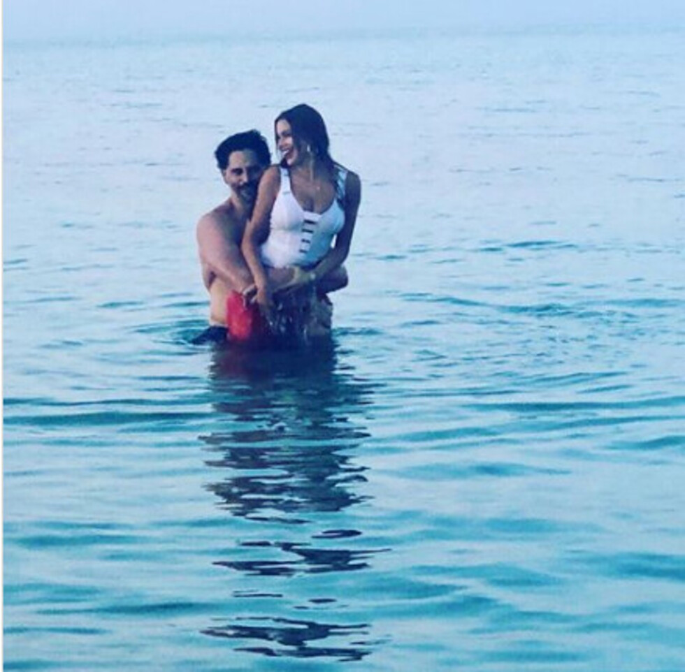 Sofía y Joe  se pusieron  cariñosos