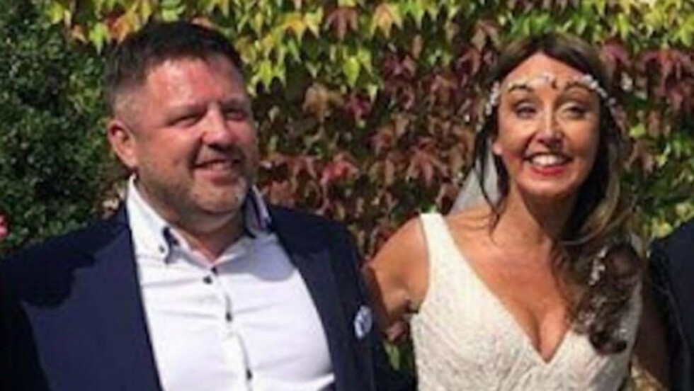 Fue de luna de miel y su marido se carbonizó