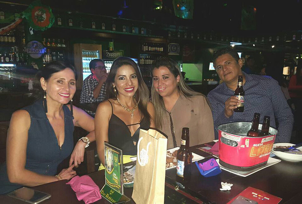 Noches  de amigos  al aire libre