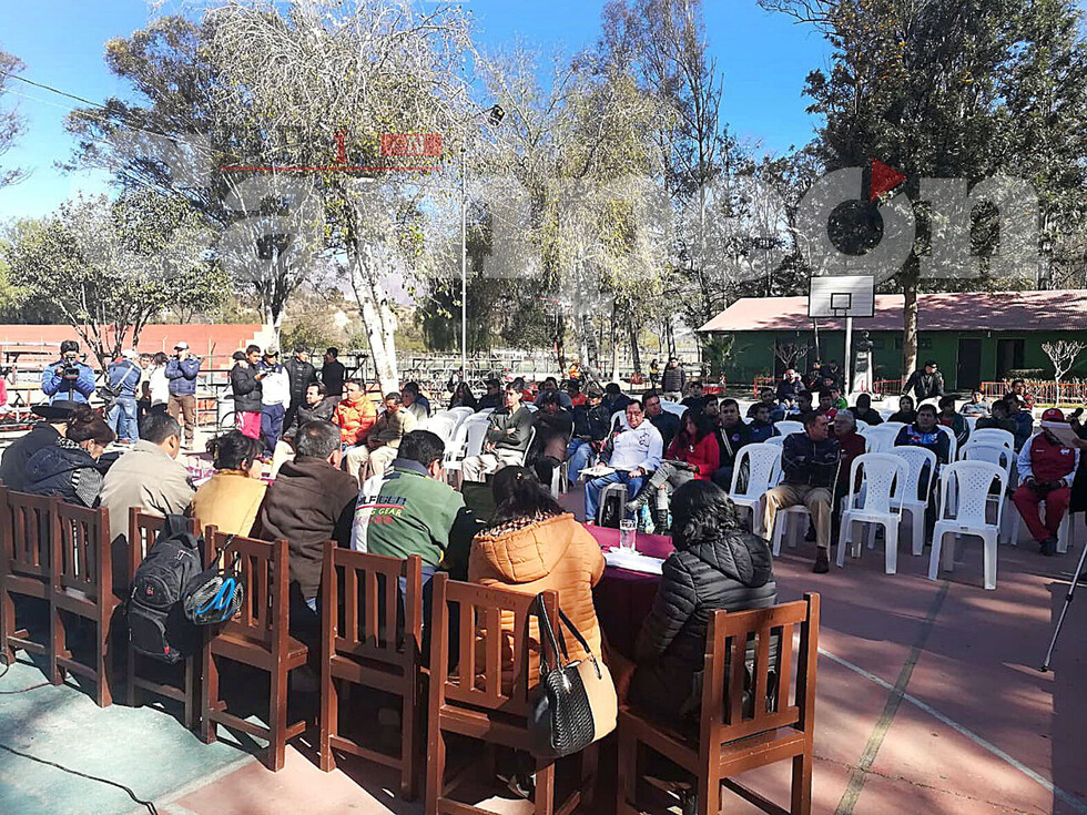 Conflicto de campos deportivos en las voces de los protagonistas