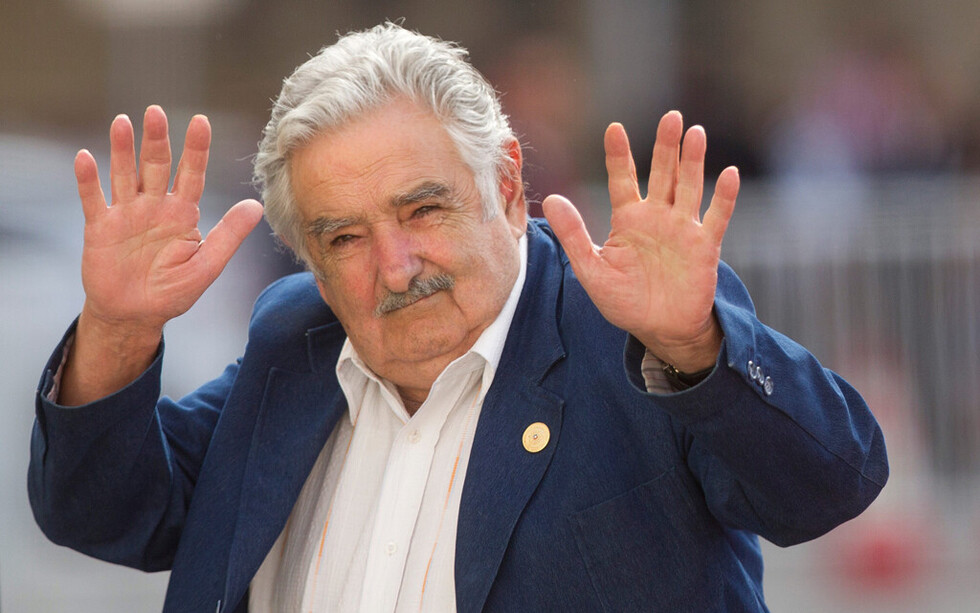 Ex presidente José Mujica anuncia su retiro como senador