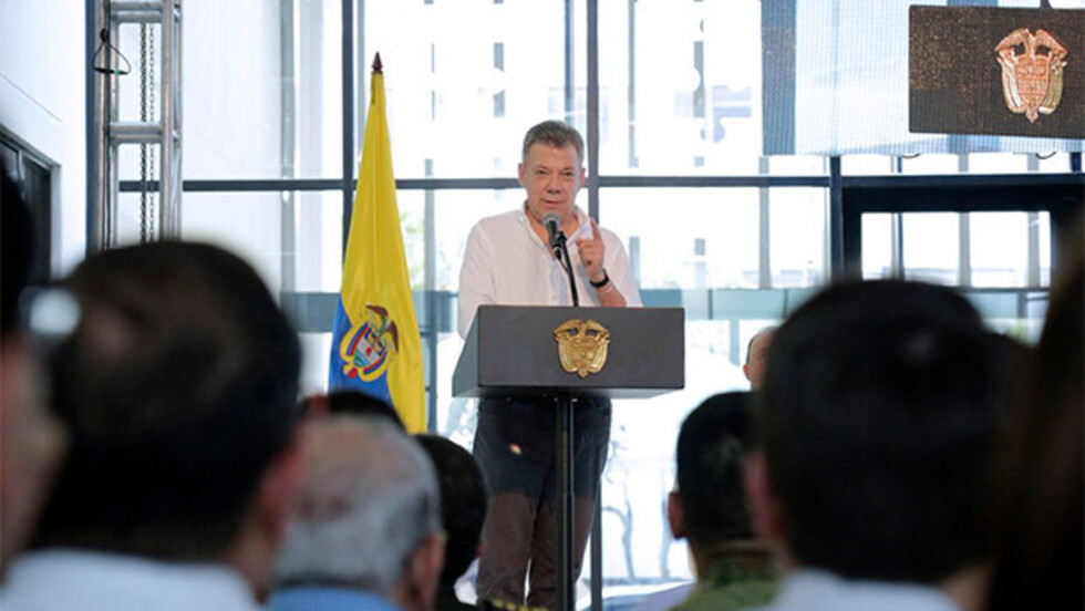 Gobierno de Colombia califica de “absurda” la acusación de Maduro