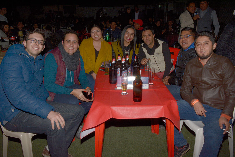 Churos momentos con la familia  y amigos