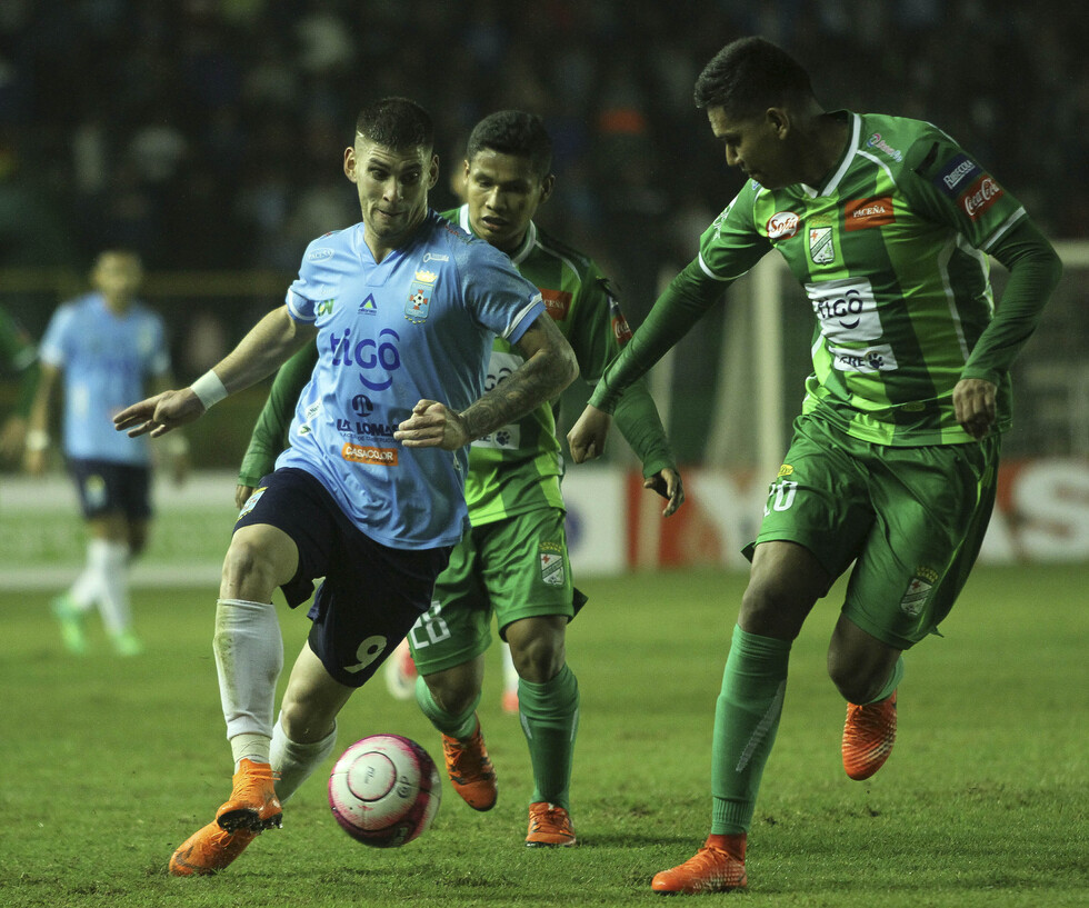 Oriente Petrolero ve caer su invicto en el clásico cruceño