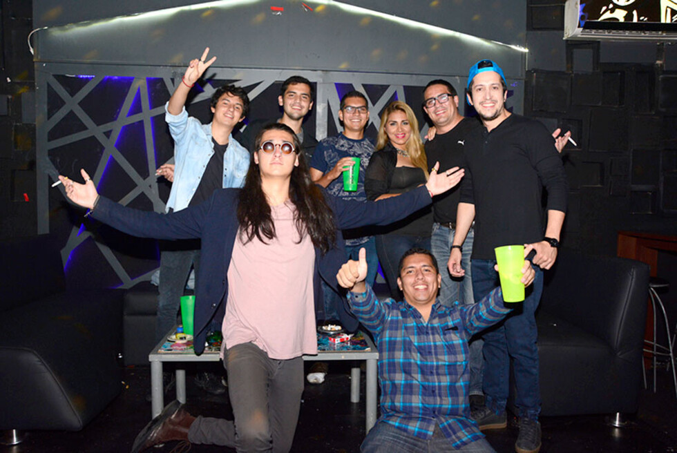 Juventud y buena onda en Bunker