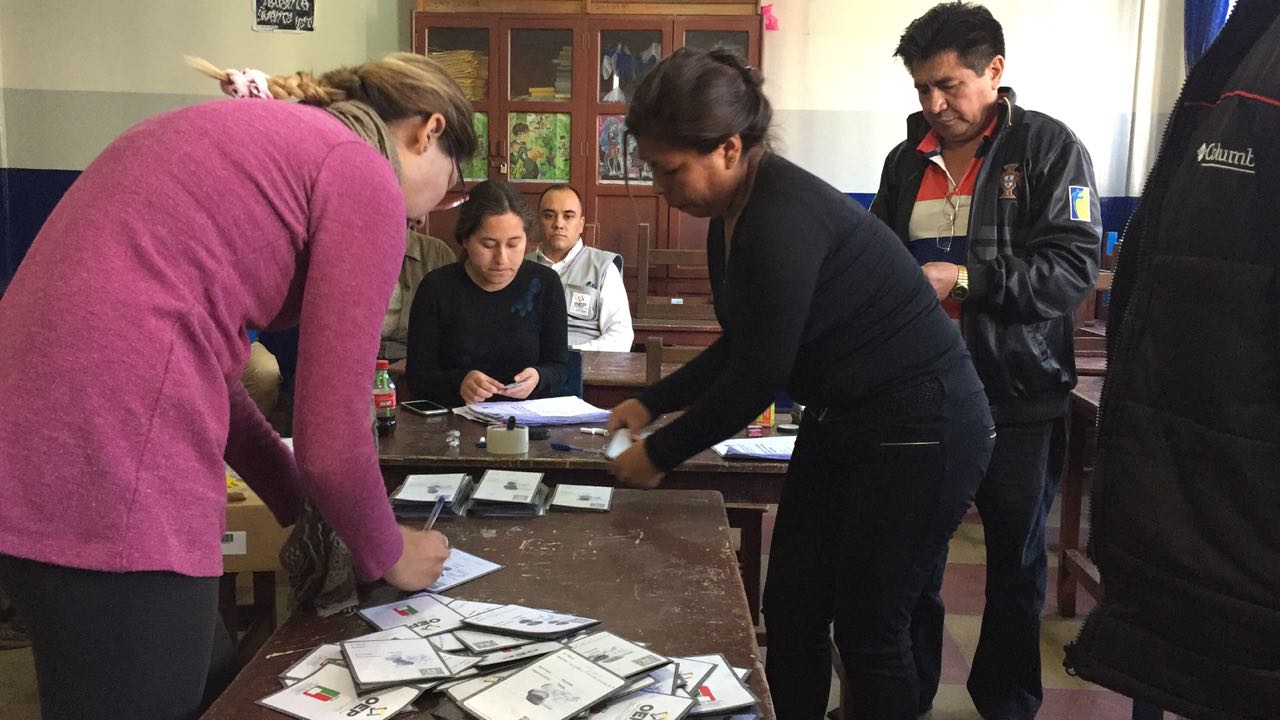Cierran votación del 98% de mesas en Yacuiba e inicia el conteo de votos